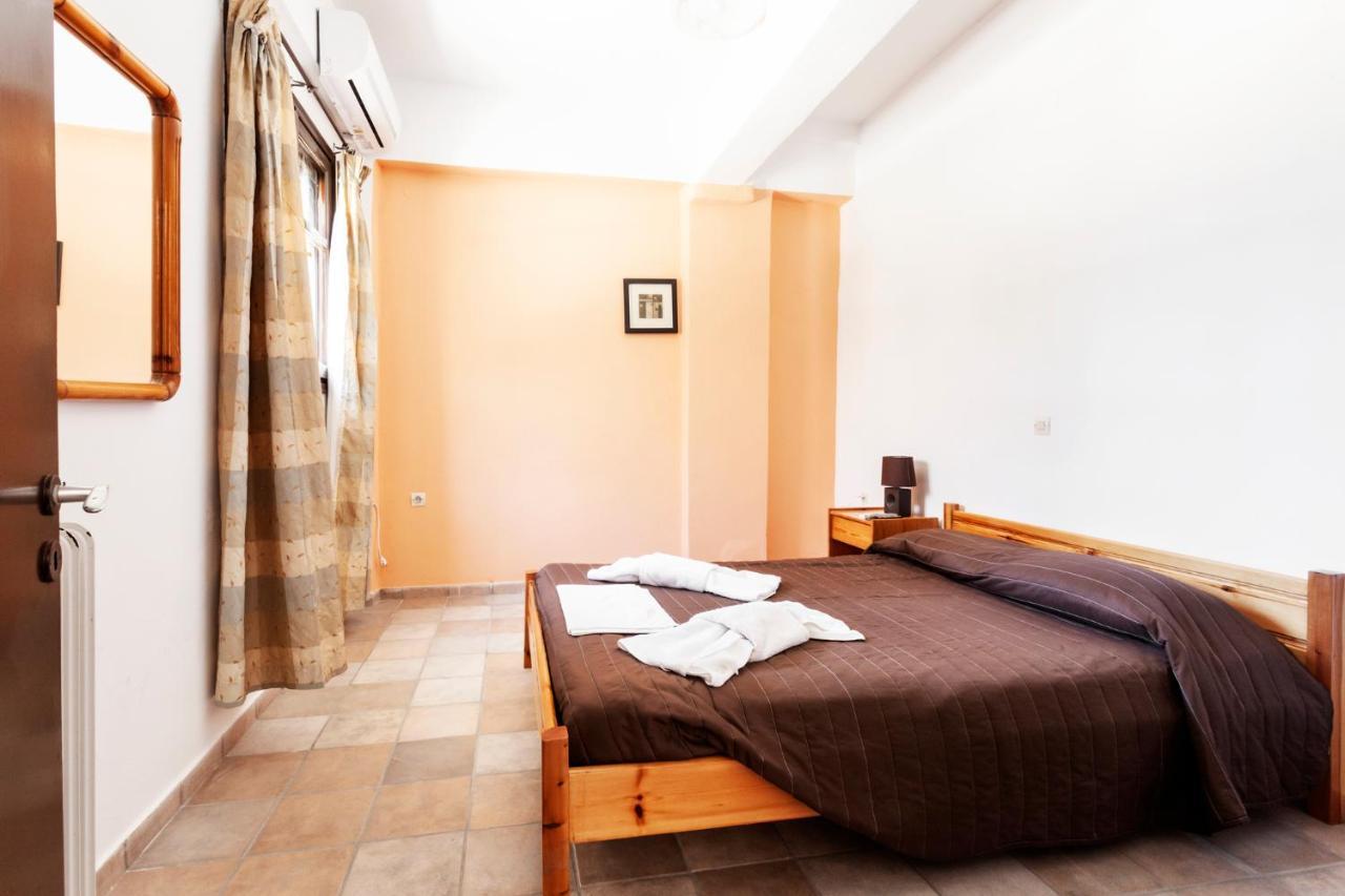 One Bedroom Apartment With Kitchenette# 12 A Raches  Екстер'єр фото